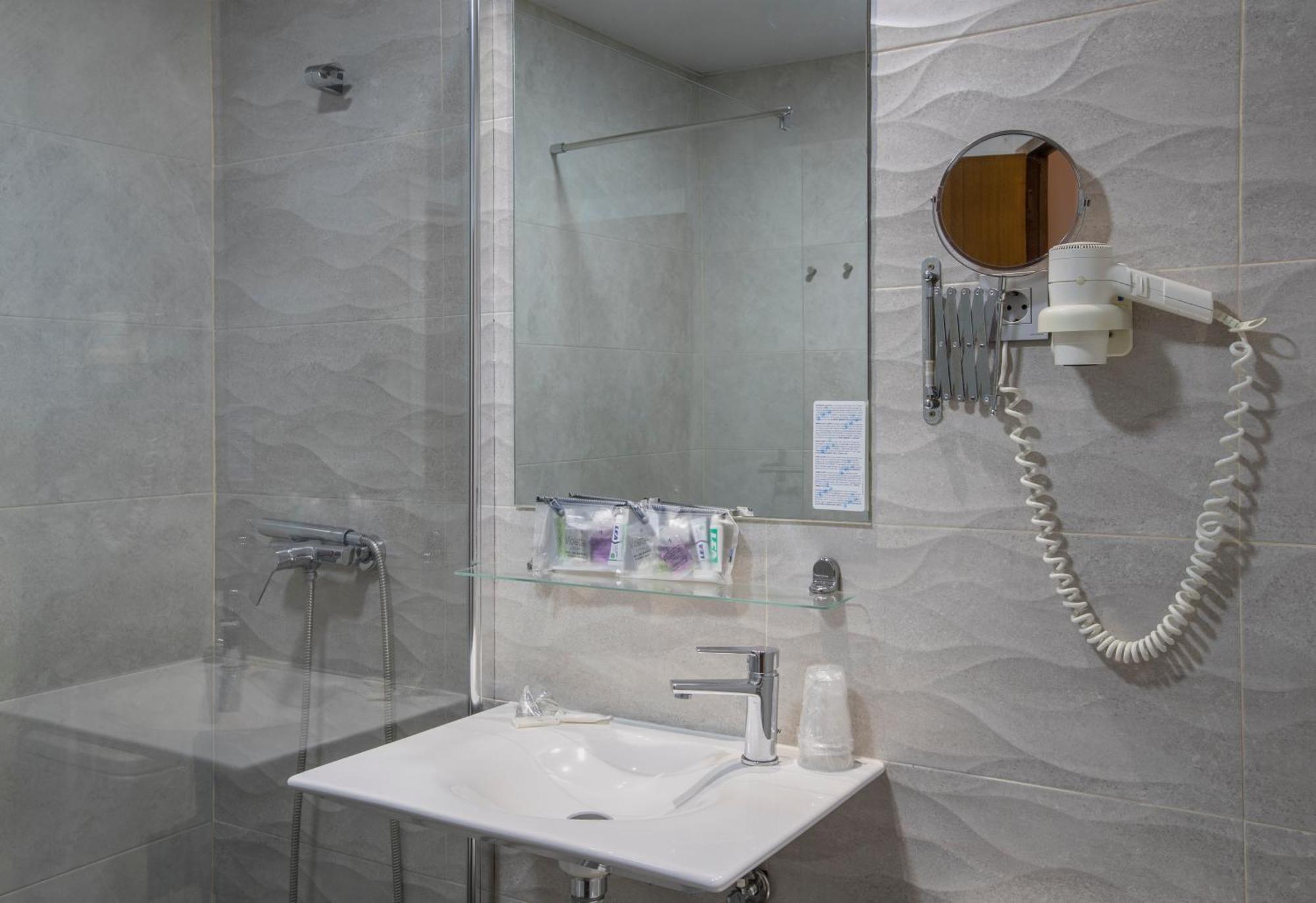 Hotel Cuatro Naciones